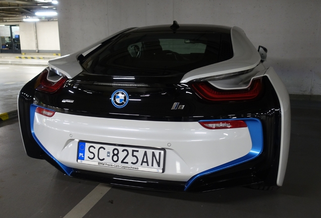 BMW i8