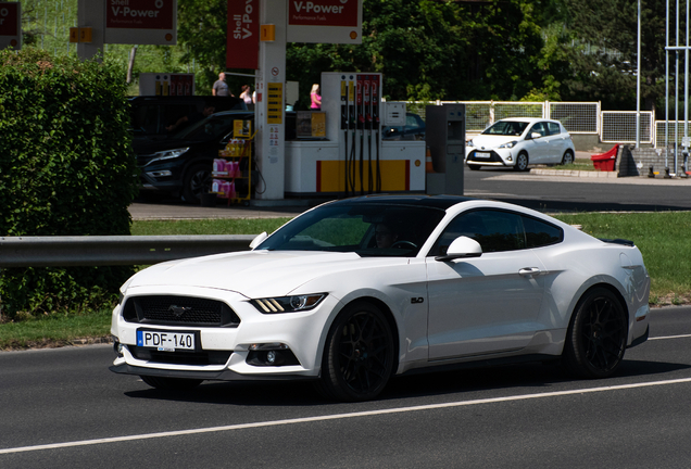 Ford Mustang GT 2015