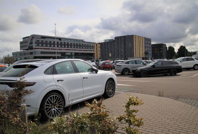 Porsche Cayenne Coupé Turbo S E-Hybrid