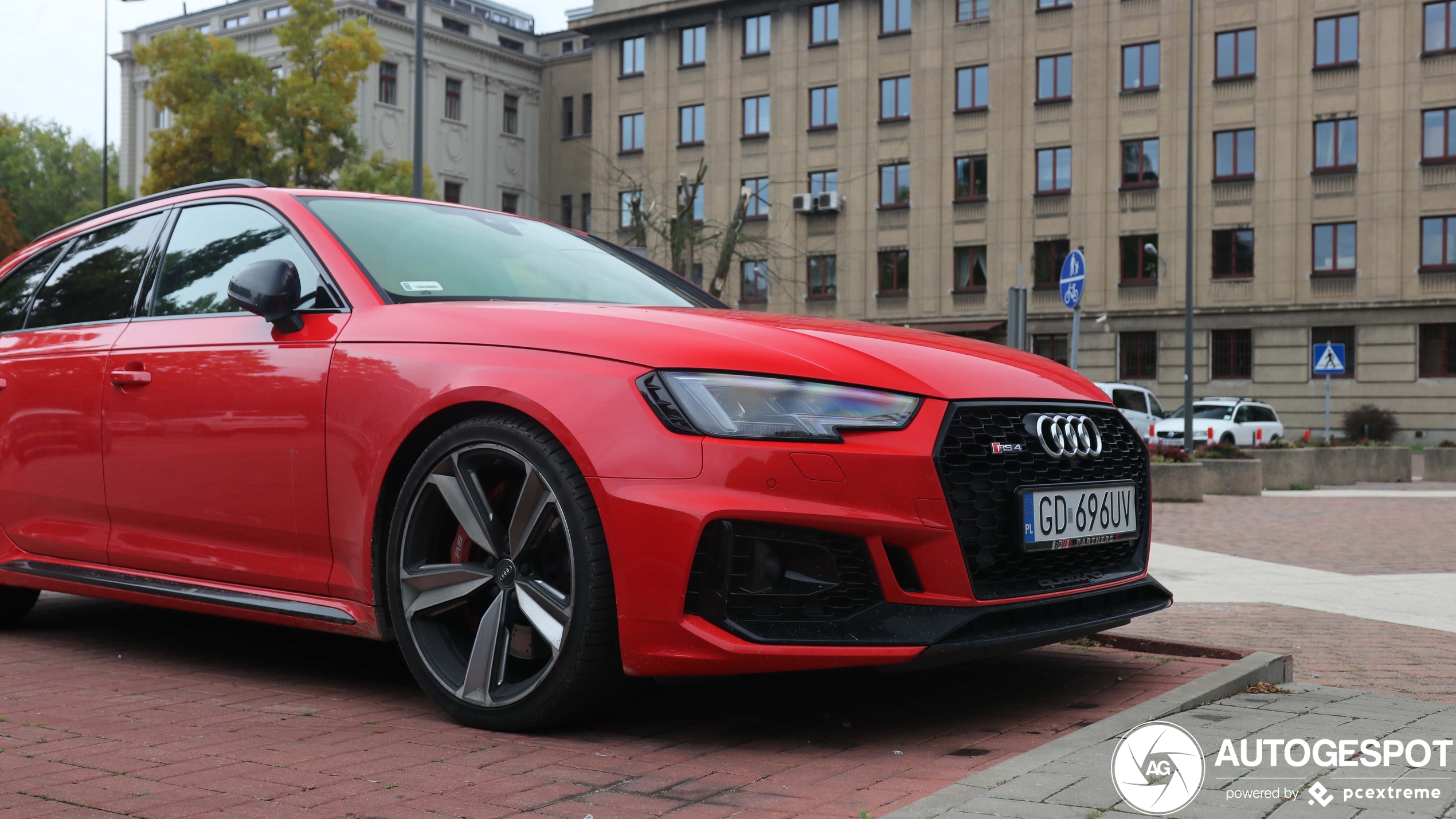 Audi RS4 Avant B9