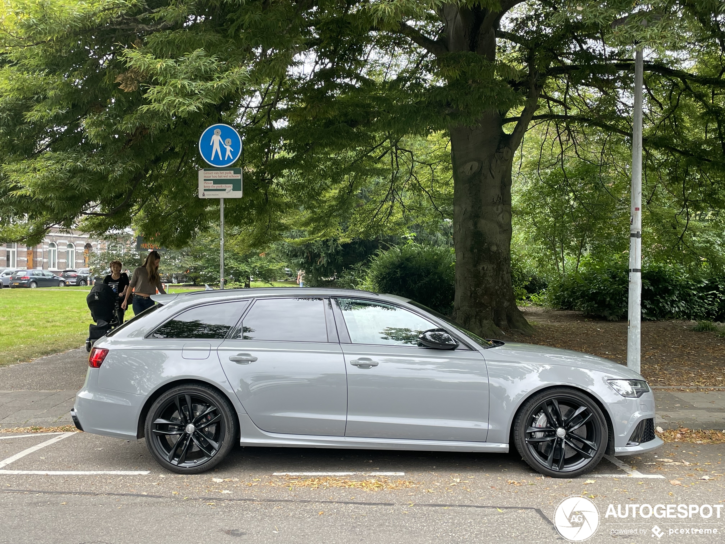 Audi RS6 Avant C7 2015