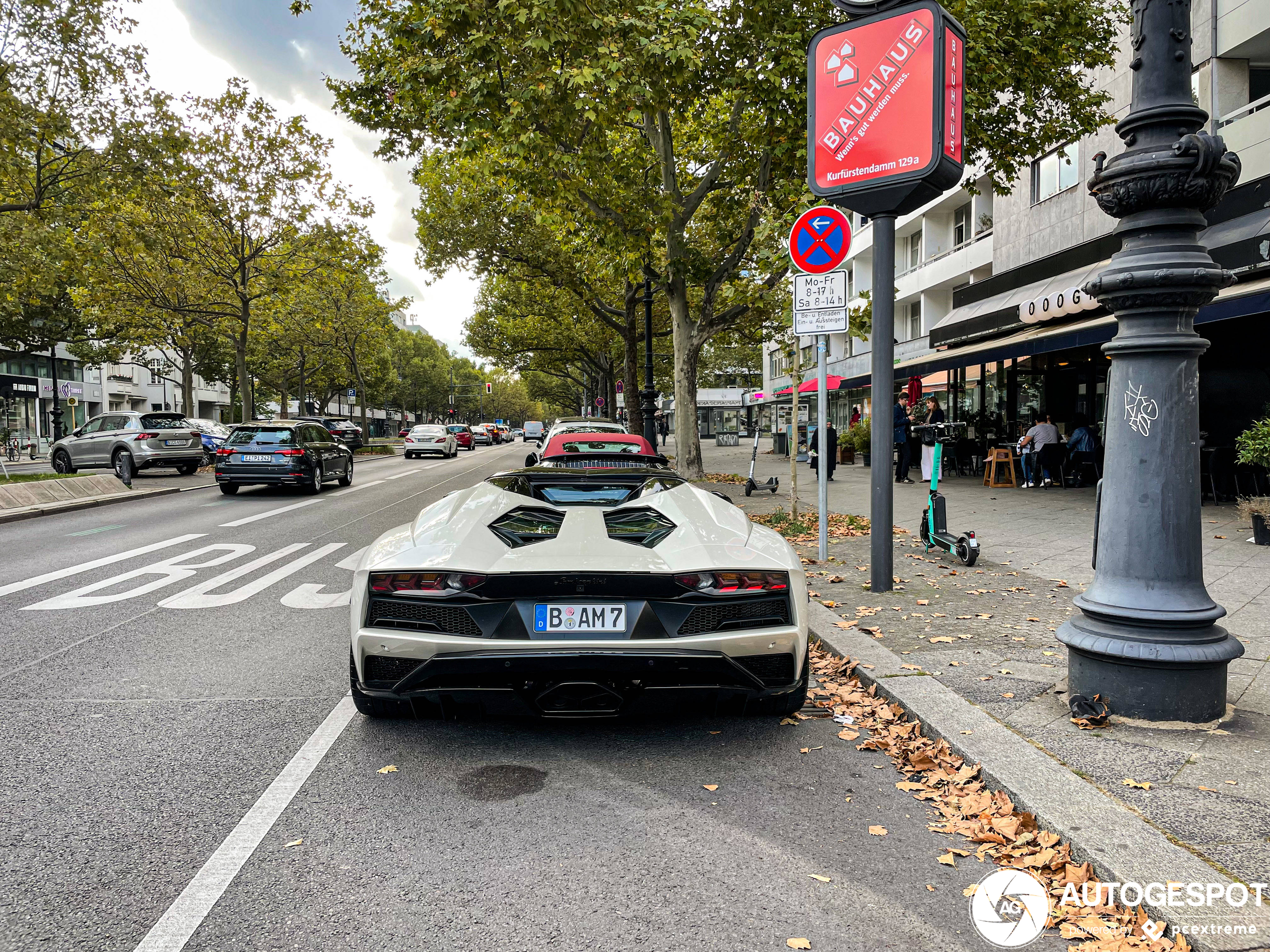 Lamborghini Aventador S LP740-4 Roadster