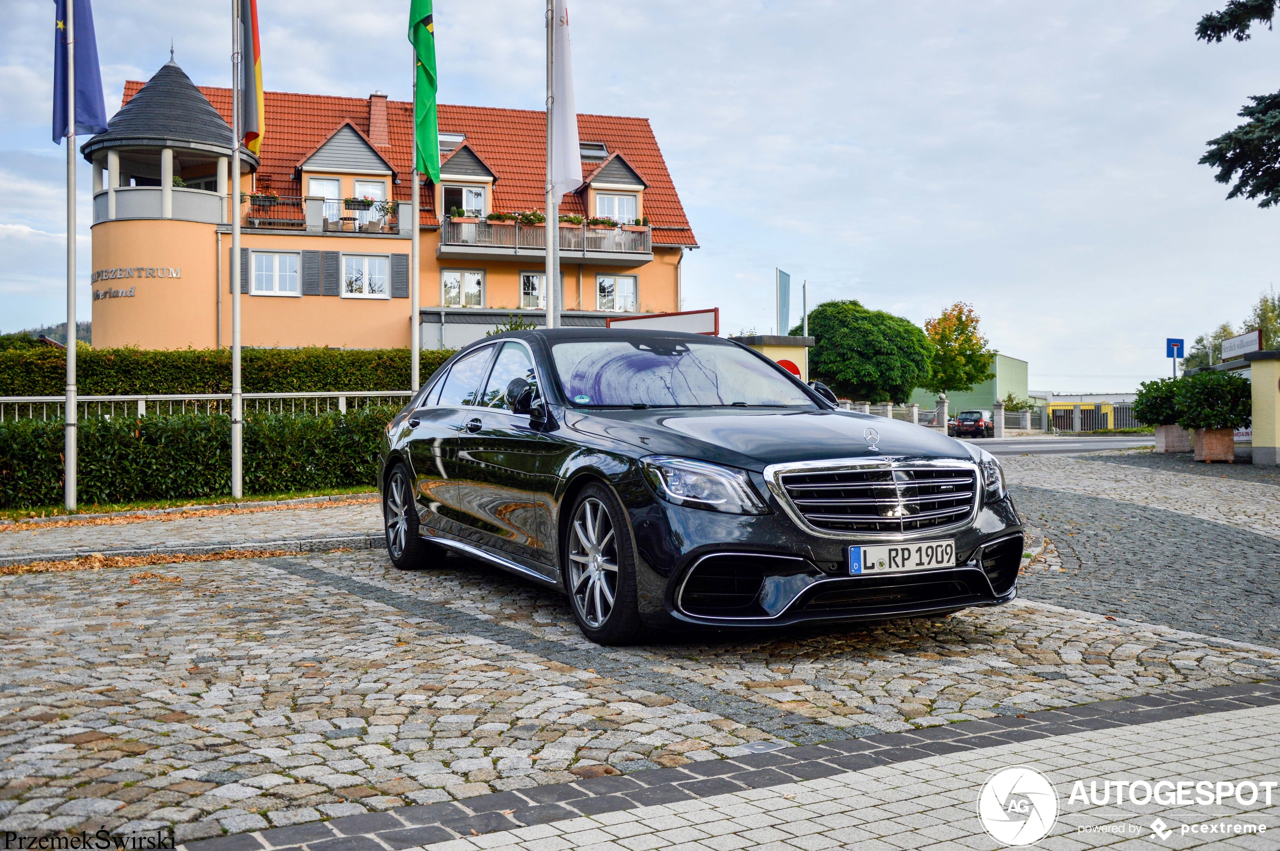 Mercedes-AMG S 63 V222 2017