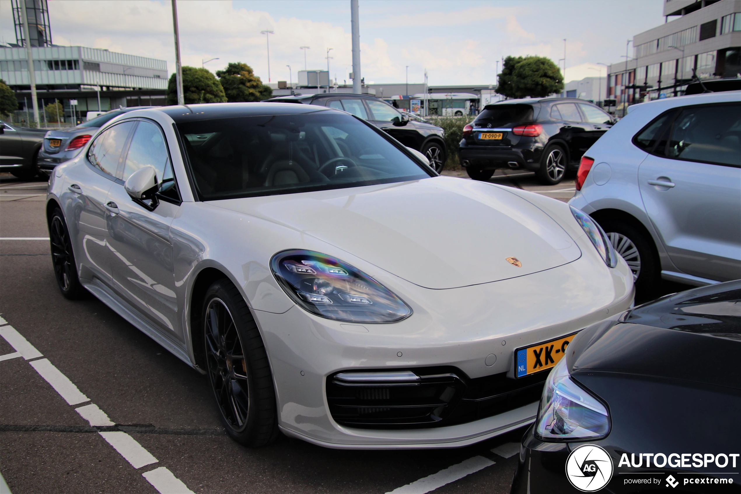 Porsche 971 Panamera Turbo S E-Hybrid