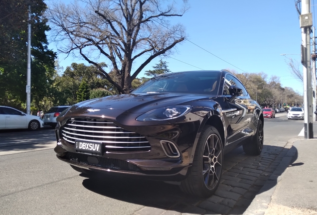 Aston Martin DBX