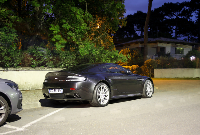 Aston Martin V12 Vantage S