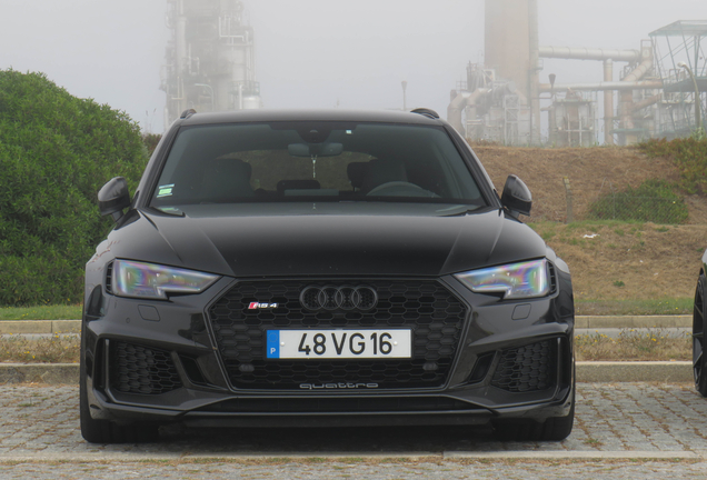 Audi RS4 Avant B9