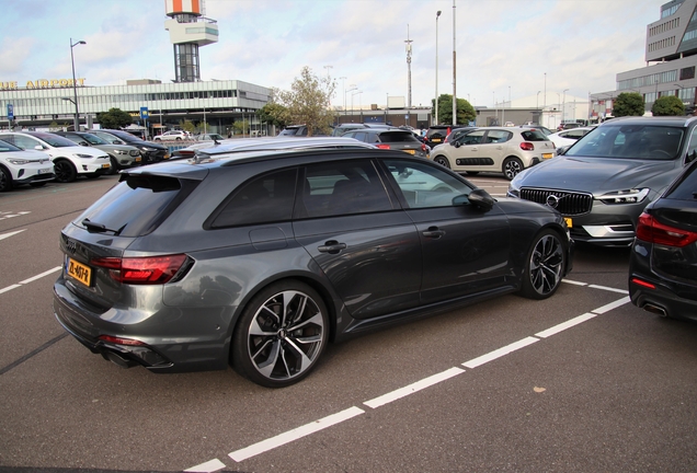 Audi RS4 Avant B9