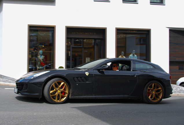 Ferrari GTC4Lusso T