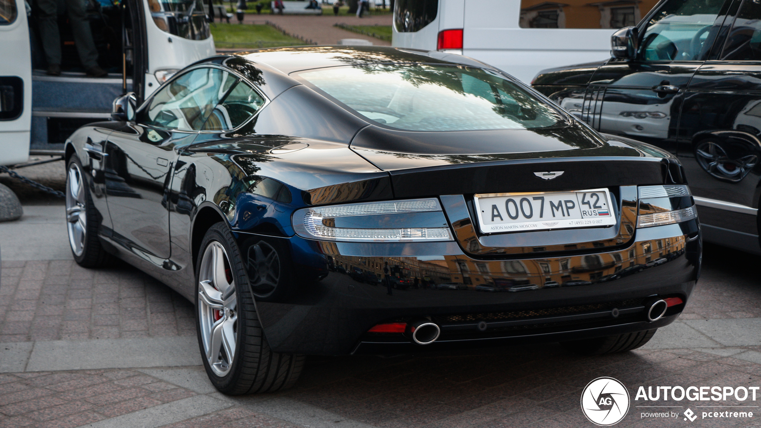 Aston Martin DB9 2010