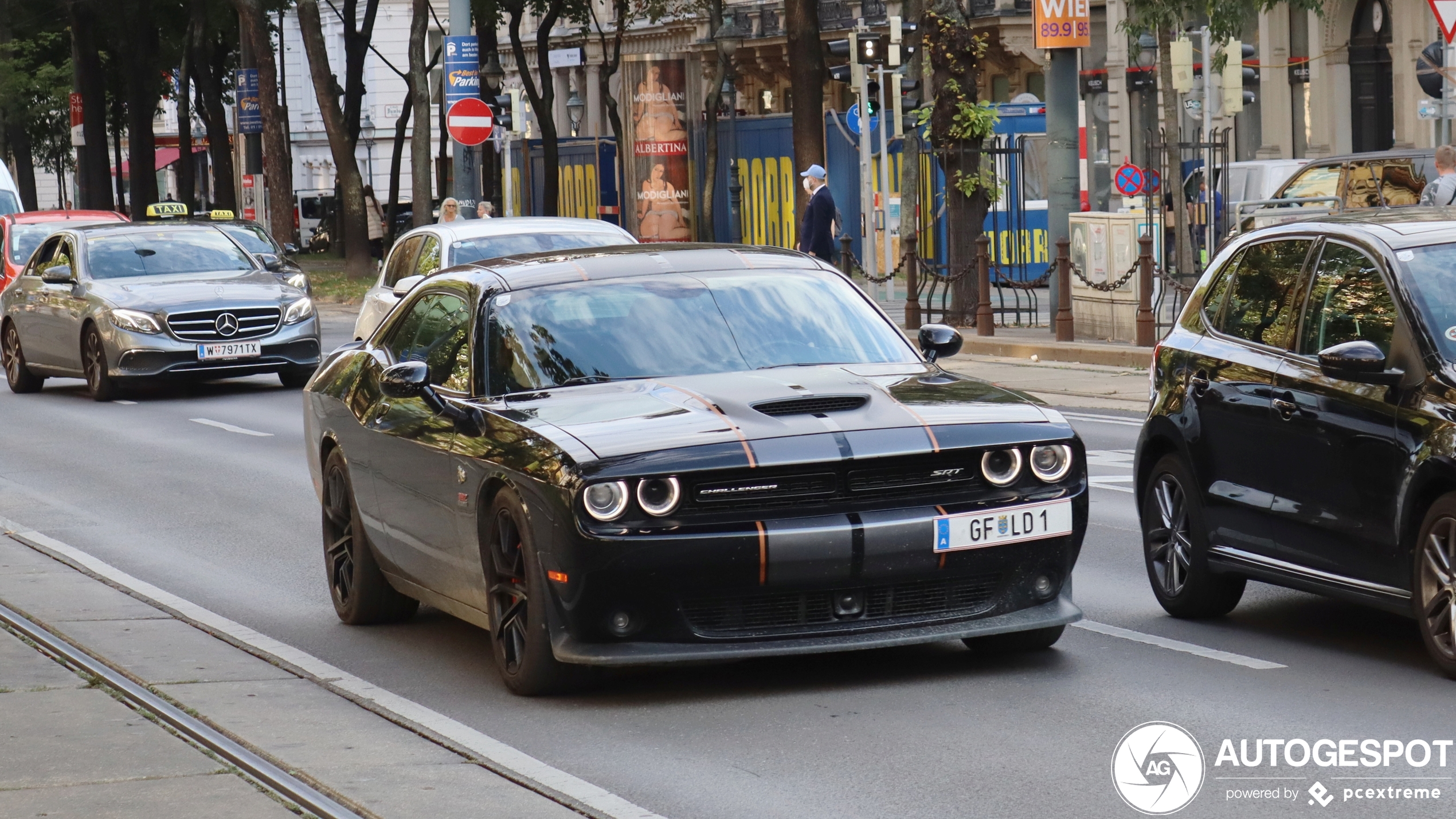 Dodge Challenger SRT-8 392