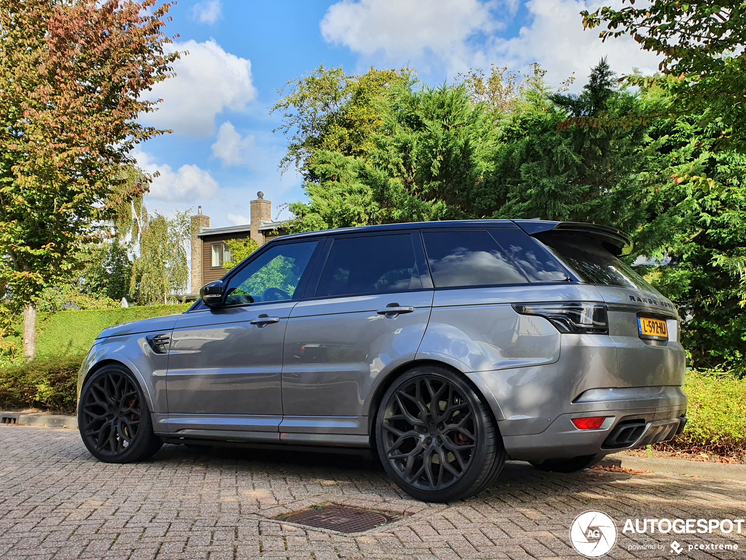 Land Rover Range Rover Sport SVR 2018 Carbon Edition