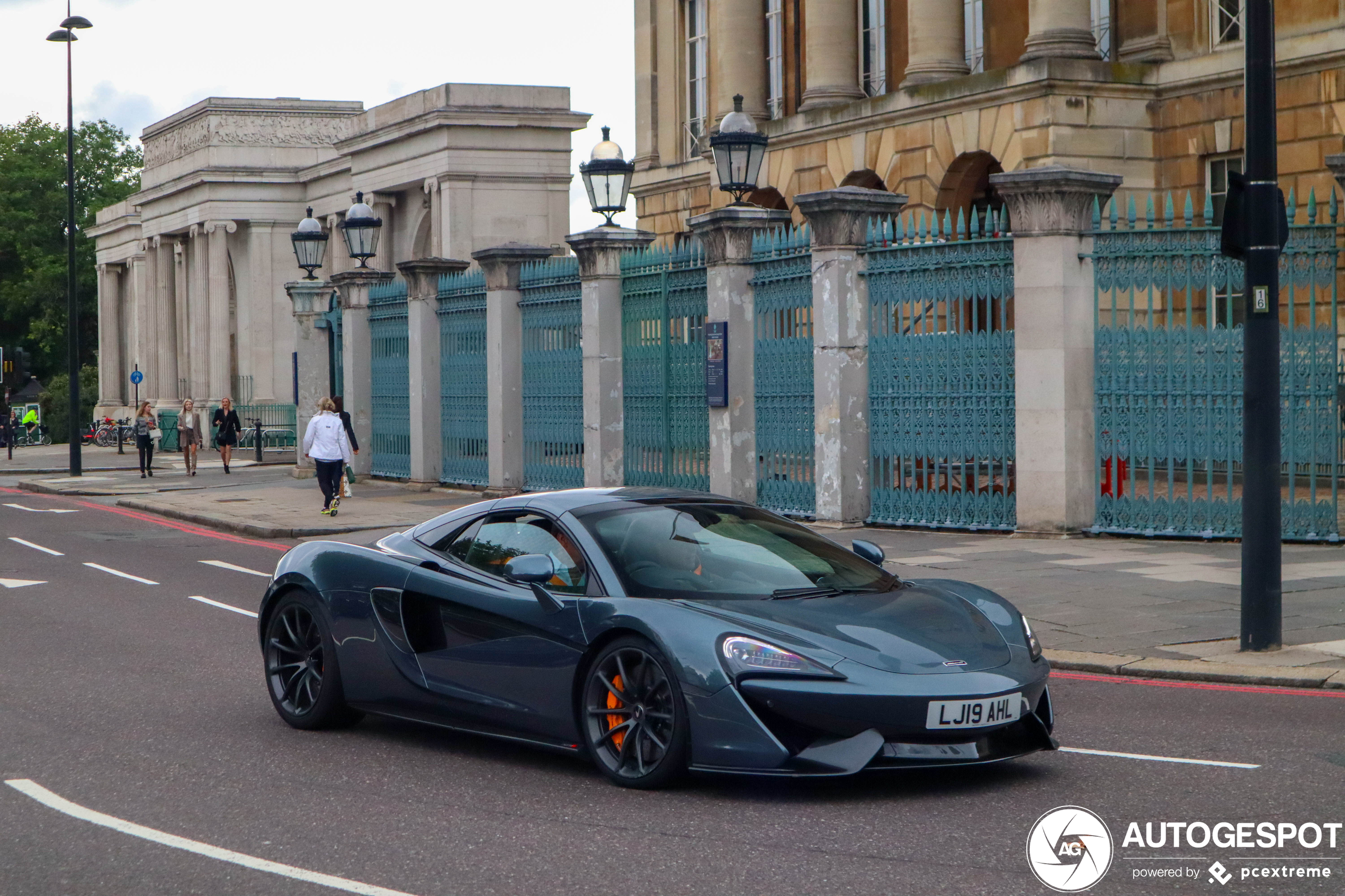 McLaren 570S Spider