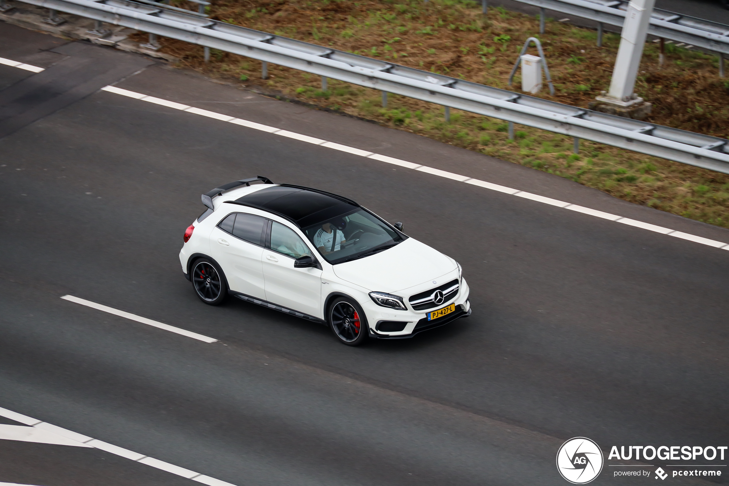 Mercedes-Benz GLA 45 AMG X156