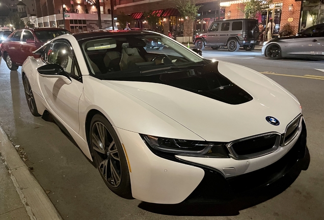 BMW i8