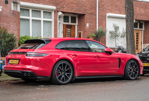 Porsche 971 Panamera GTS Sport Turismo