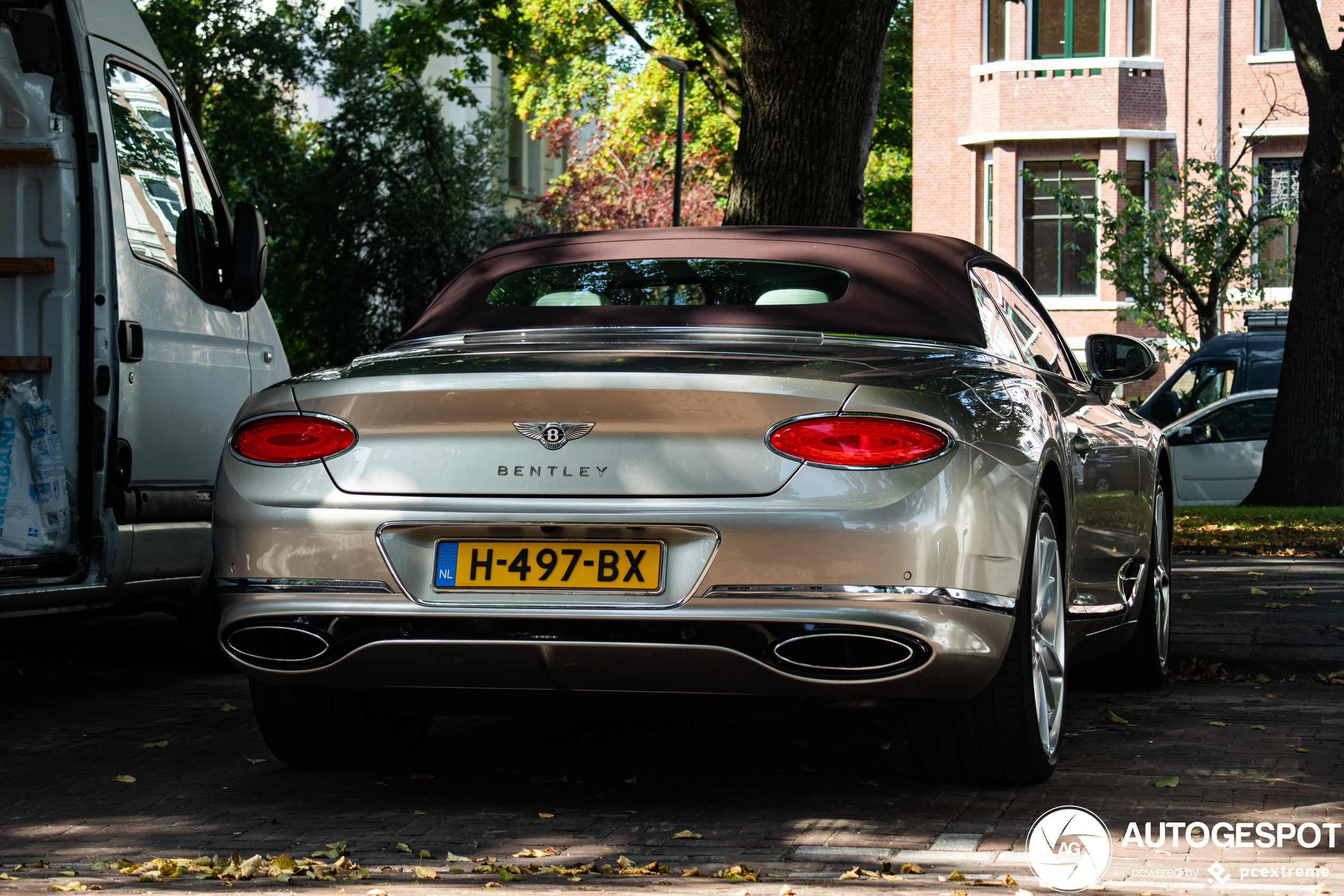 Bentley Continental GTC 2019