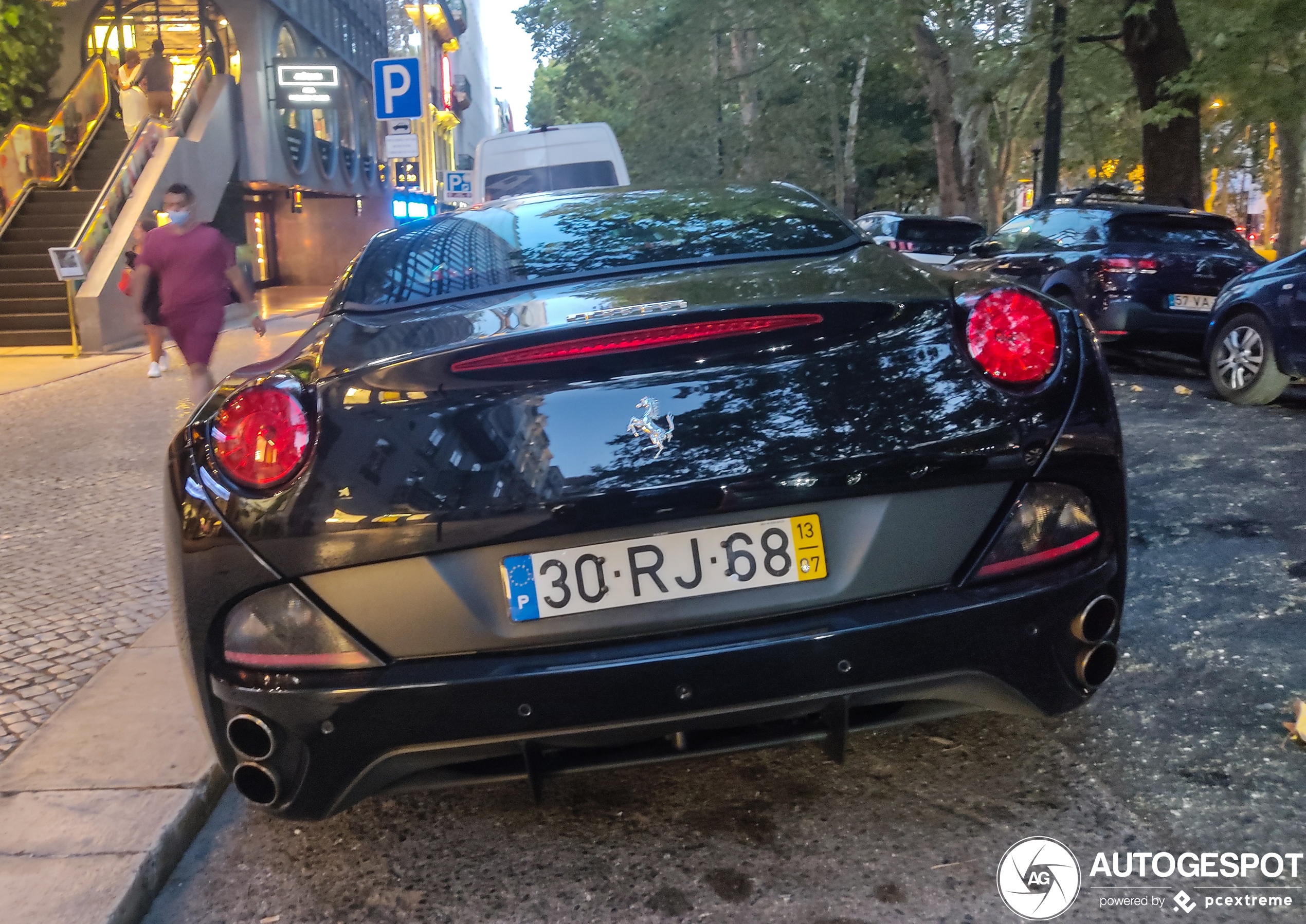 Ferrari California