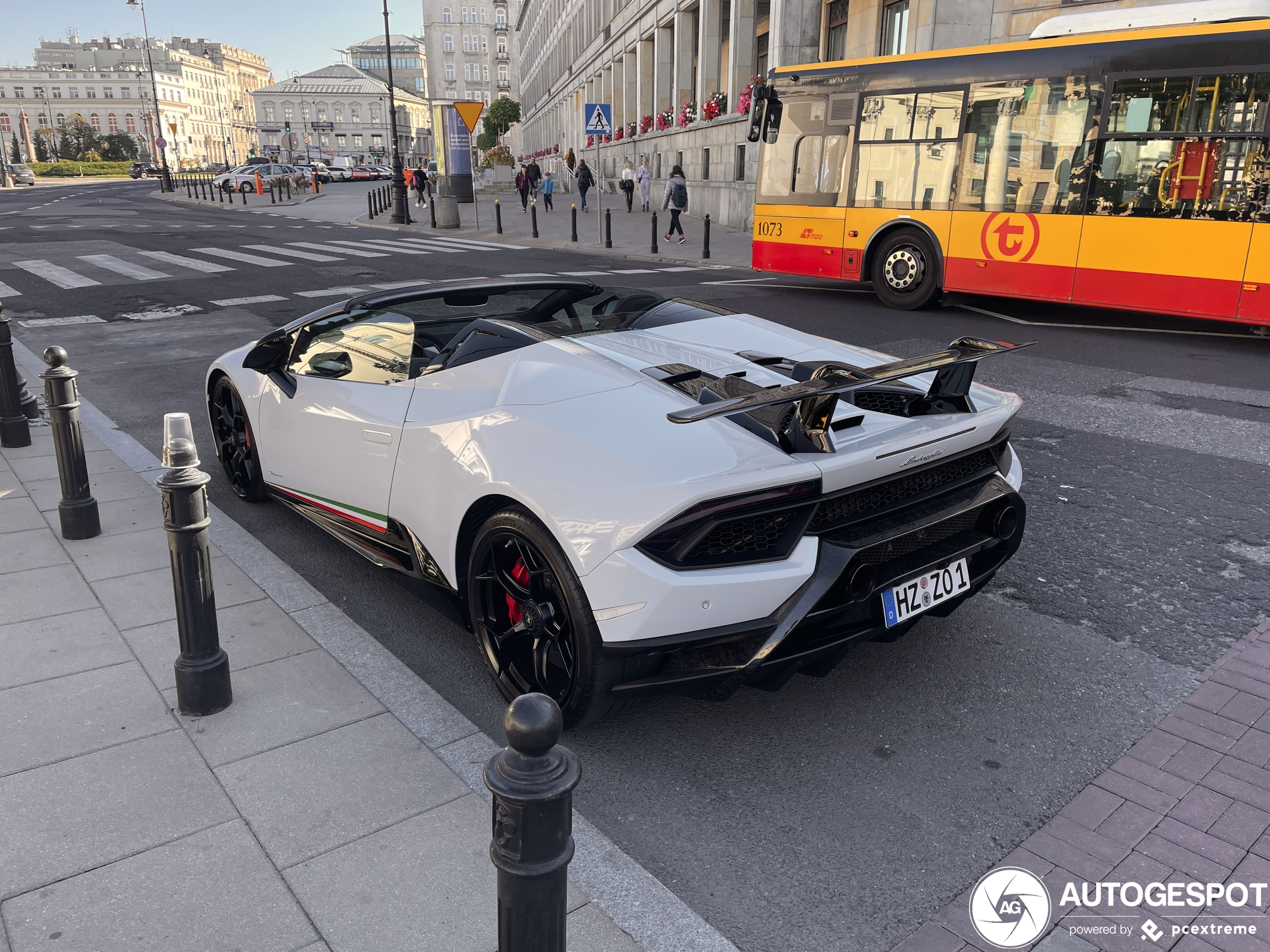 Lamborghini Huracán LP640-4 Performante Spyder