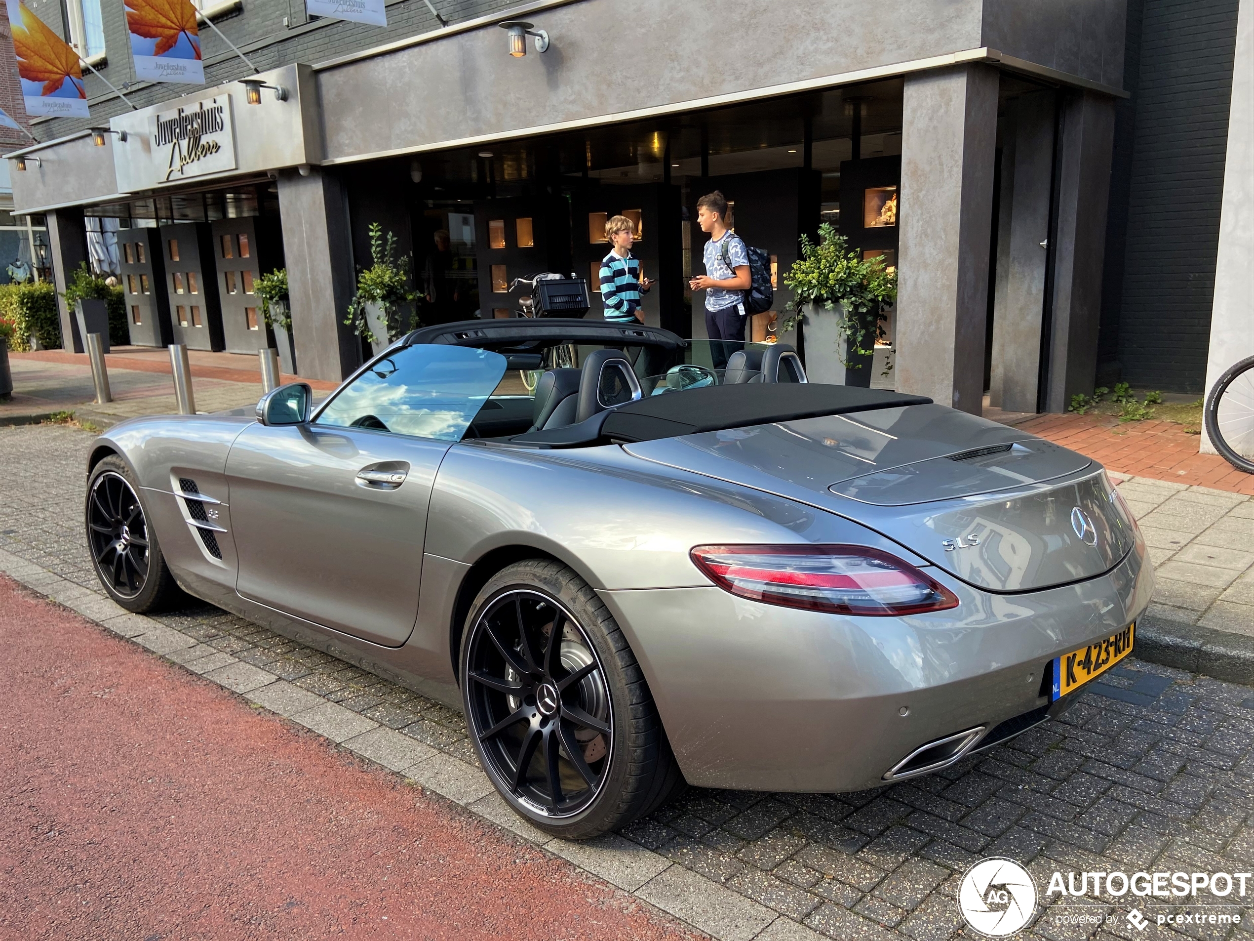 Mercedes-Benz SLS AMG Roadster