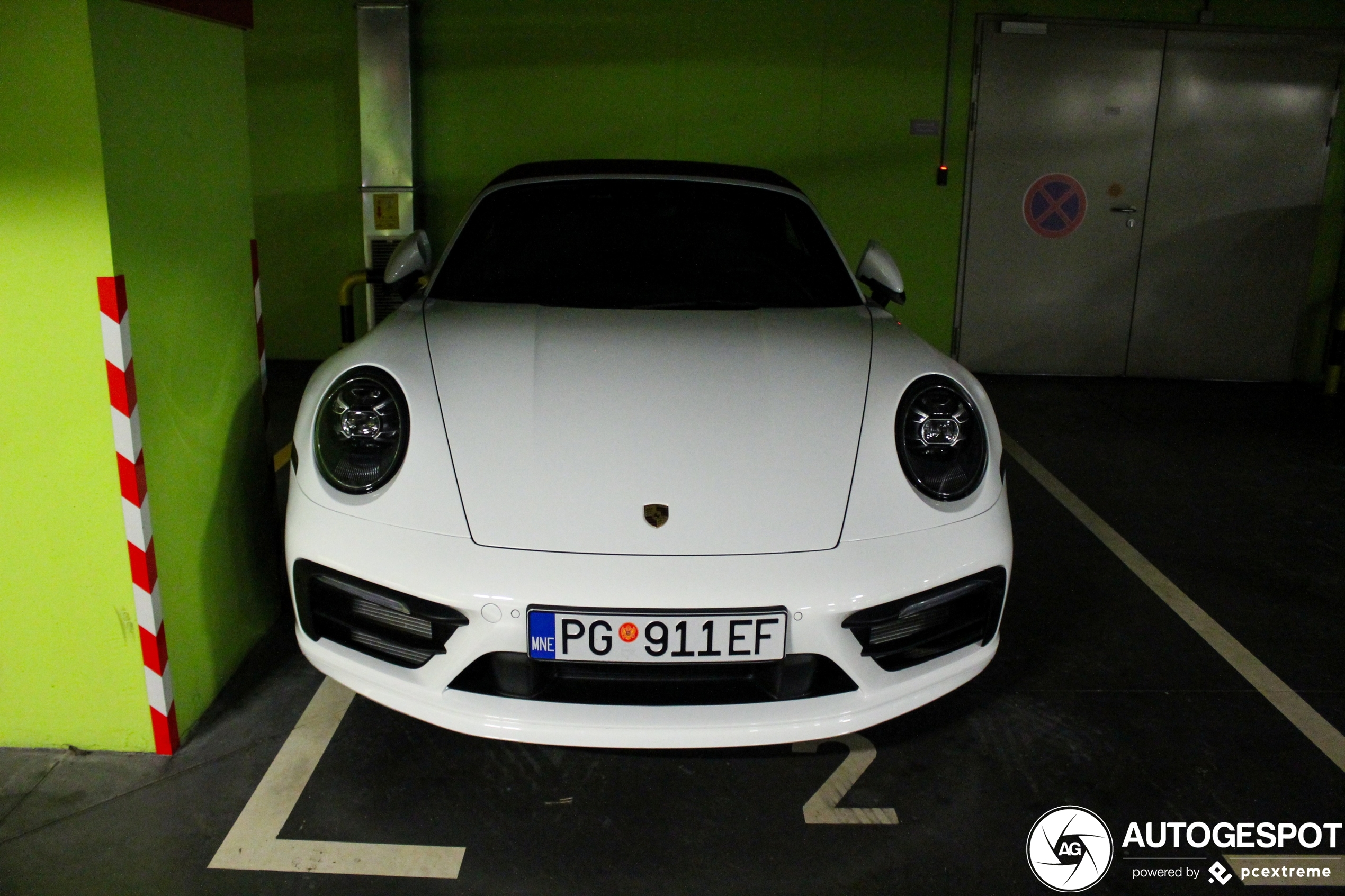 Porsche 992 Carrera 4S Cabriolet