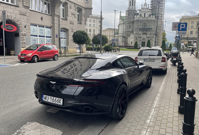 Aston Martin DB11