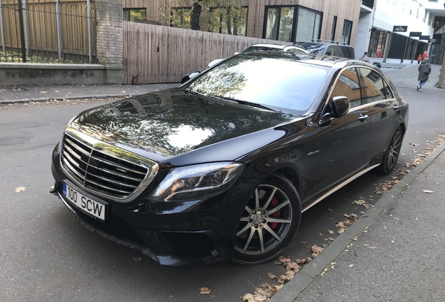 Mercedes-Benz S 63 AMG V222