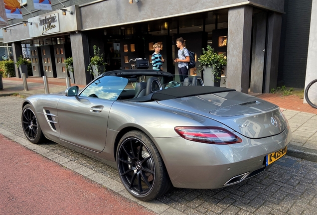 Mercedes-Benz SLS AMG Roadster