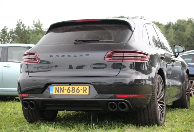 Porsche 95B Macan GTS