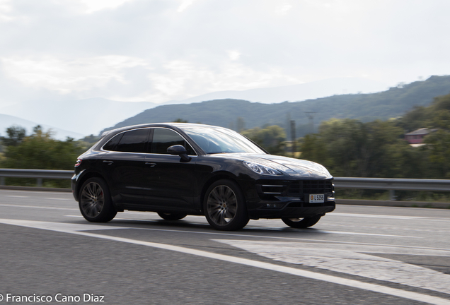 Porsche 95B Macan Turbo