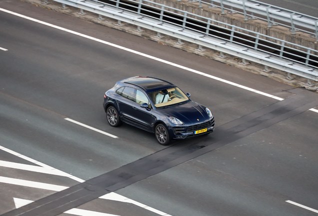 Porsche 95B Macan Turbo