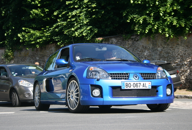 Renault Clio V6 Phase II