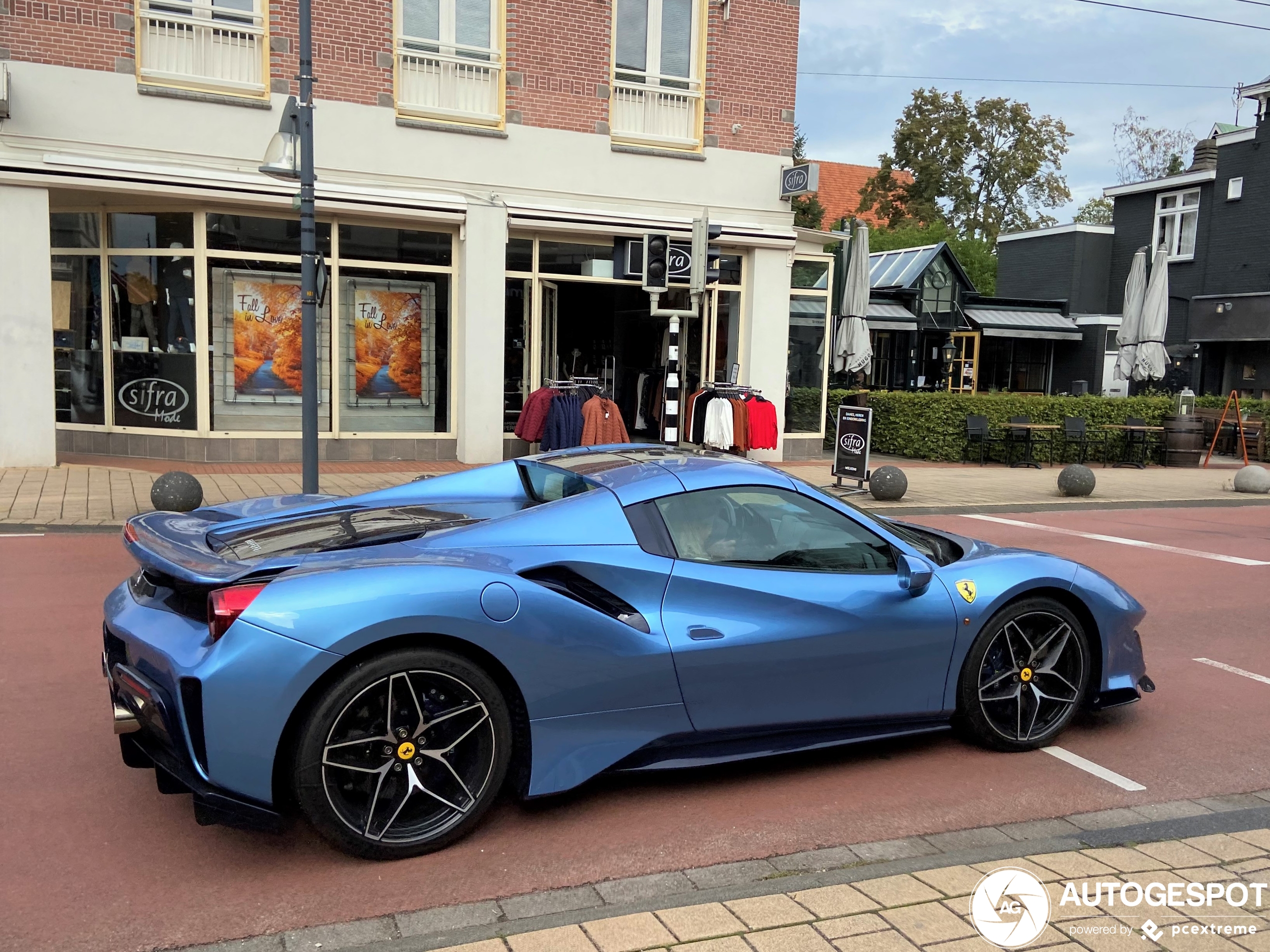 Ferrari 488 Pista Spider