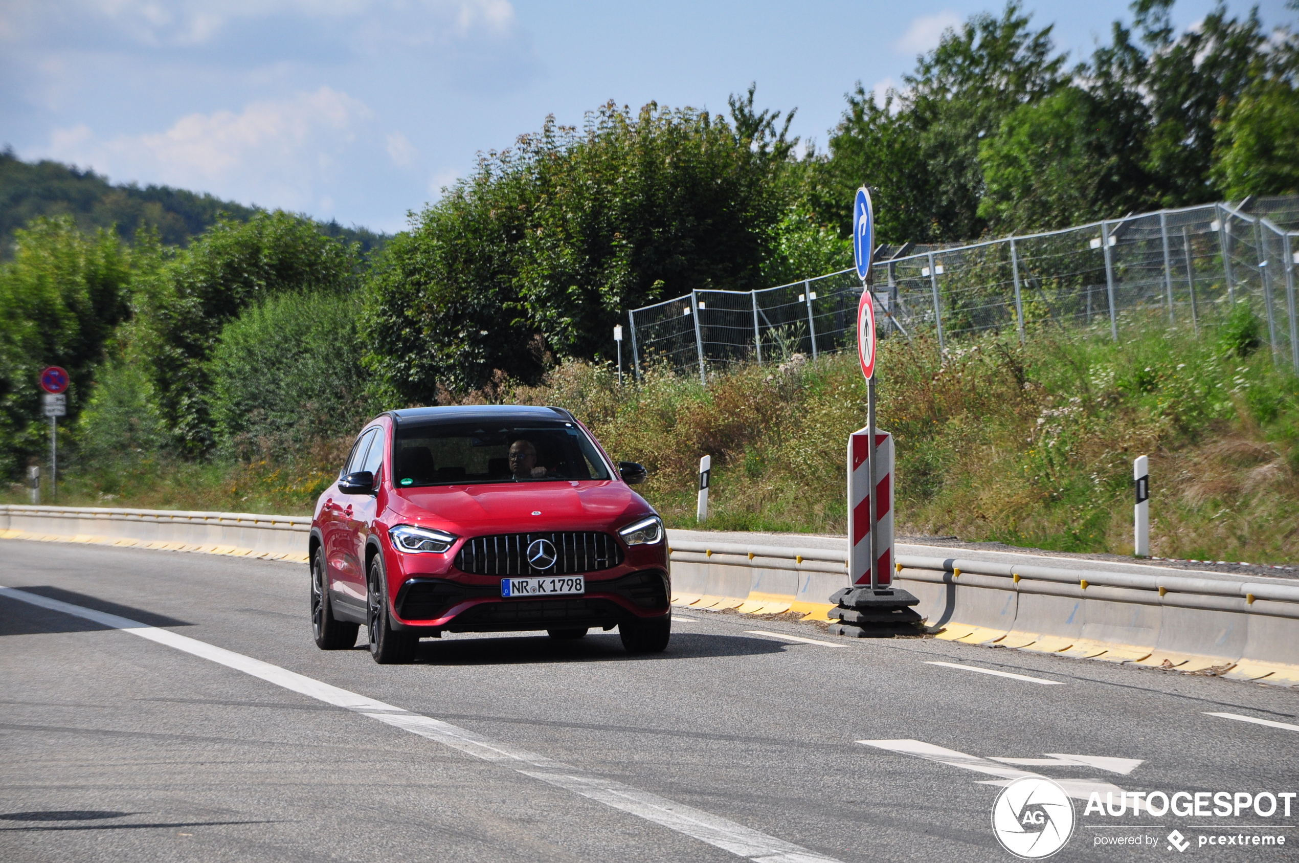 Mercedes-AMG GLA 45 4MATIC+ H247