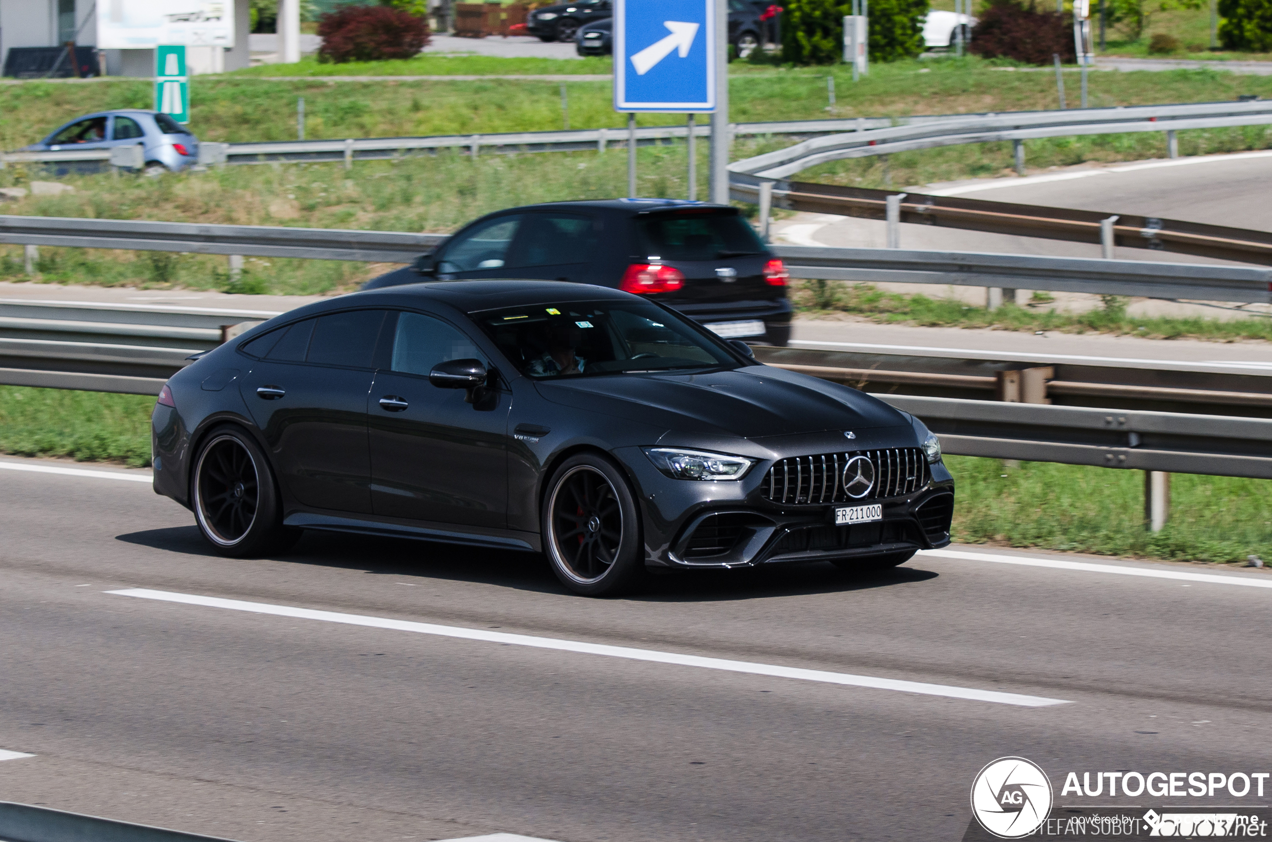 Mercedes-AMG GT 63 X290