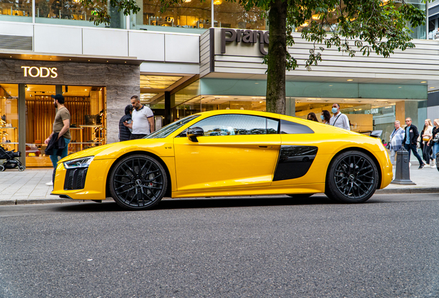 Audi R8 V10 Plus 2015