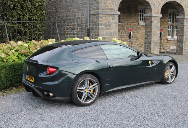 Ferrari FF