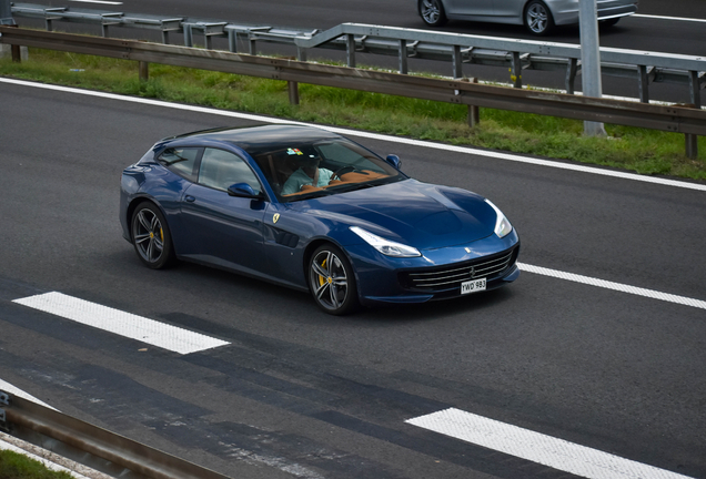 Ferrari GTC4Lusso