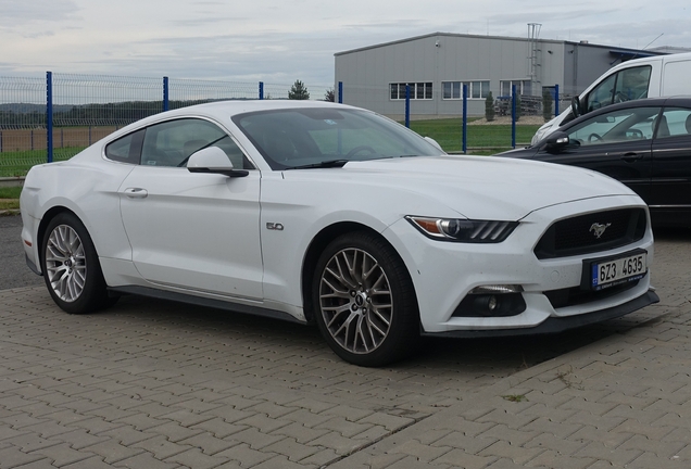 Ford Mustang GT 2015