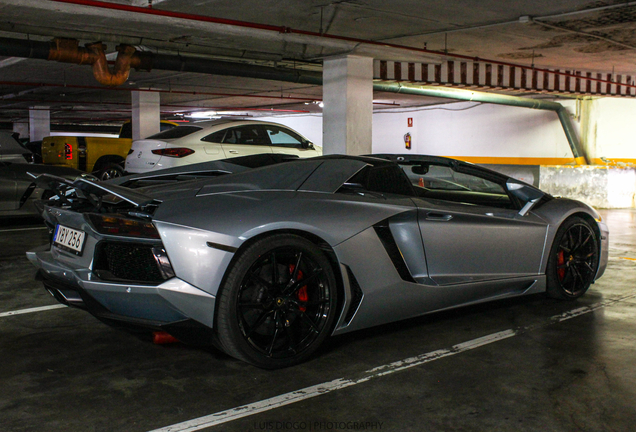 Lamborghini Aventador LP700-4 Roadster