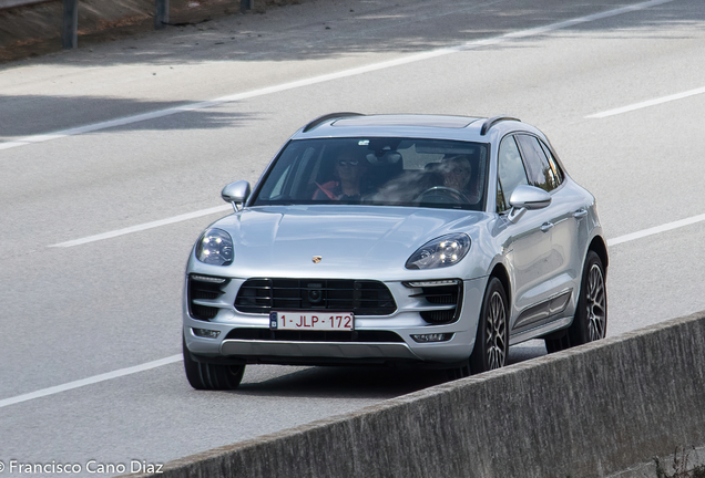 Porsche 95B Macan GTS