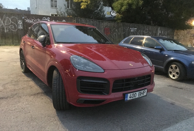 Porsche 9YA Cayenne GTS