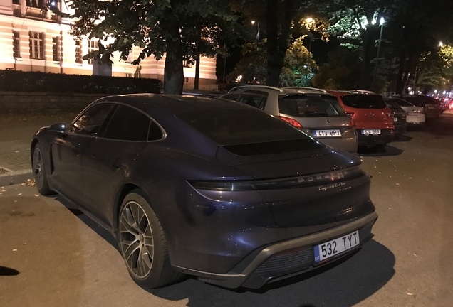 Porsche Taycan Turbo