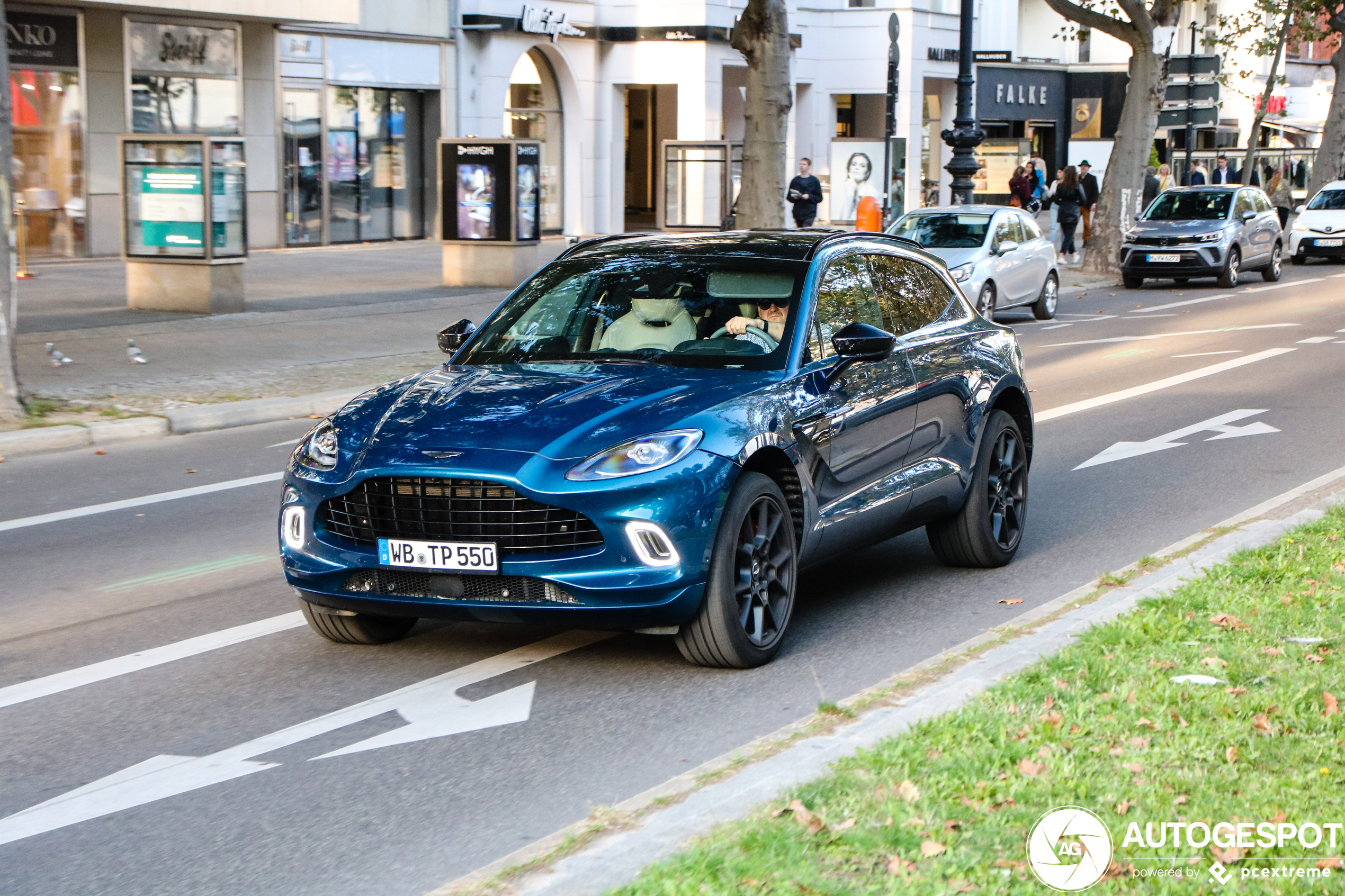 Aston Martin DBX