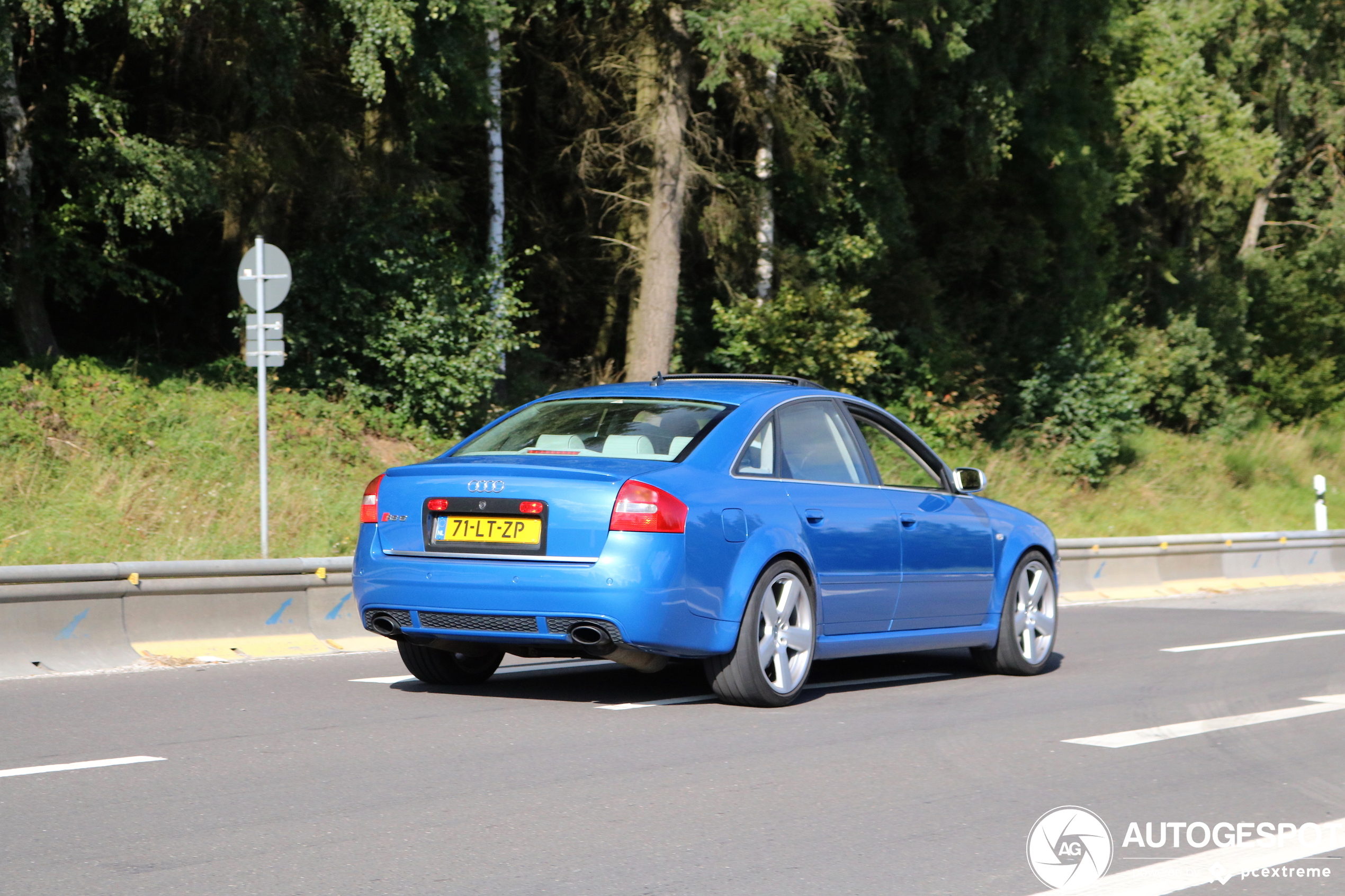 Audi RS6 Sedan C5