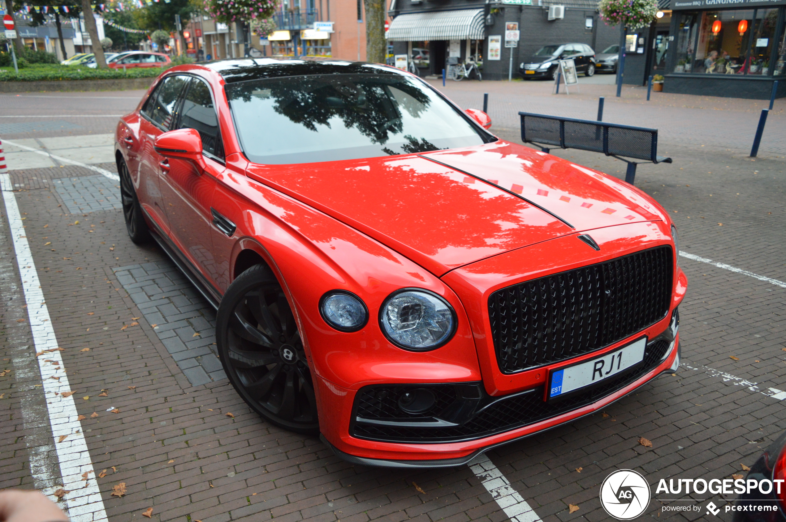 Bentley Flying Spur V8 2021