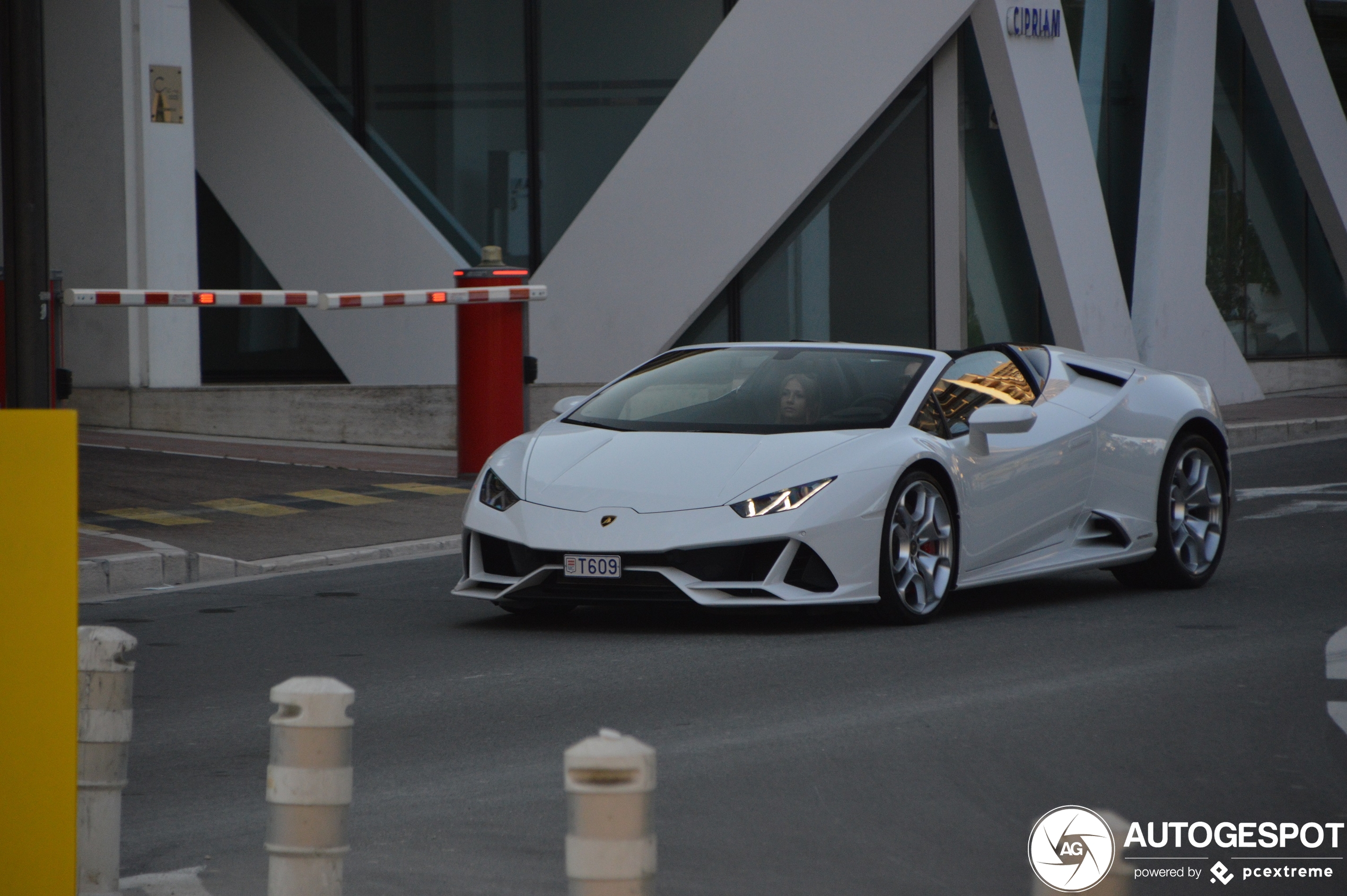 Lamborghini Huracán LP640-4 EVO Spyder