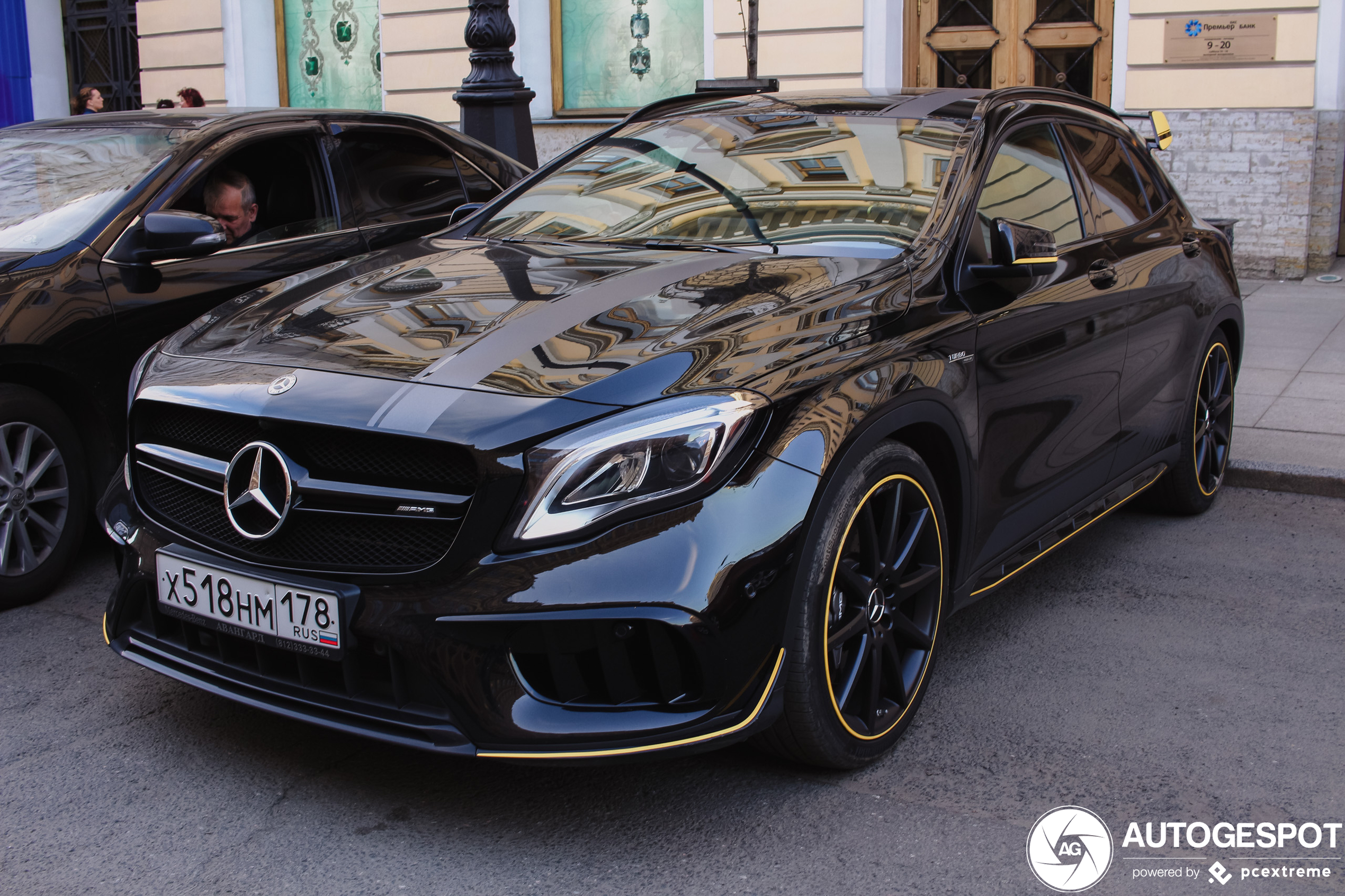 Mercedes-AMG GLA 45 X156 Yellow Night Edition