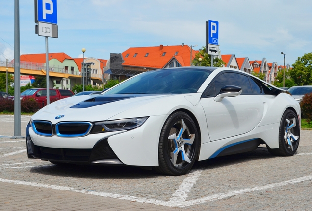 BMW i8