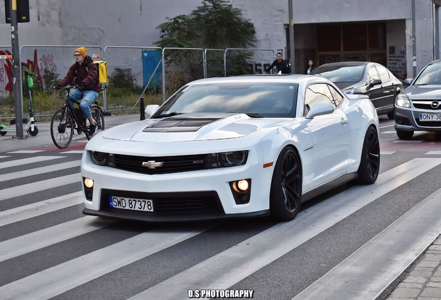 Chevrolet Camaro ZL1 2014